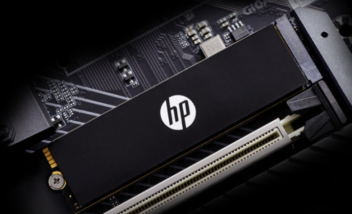 HP FX900 Pro 2TB PCIe 4 M.2 SSD HP FX900 Pro 2TB